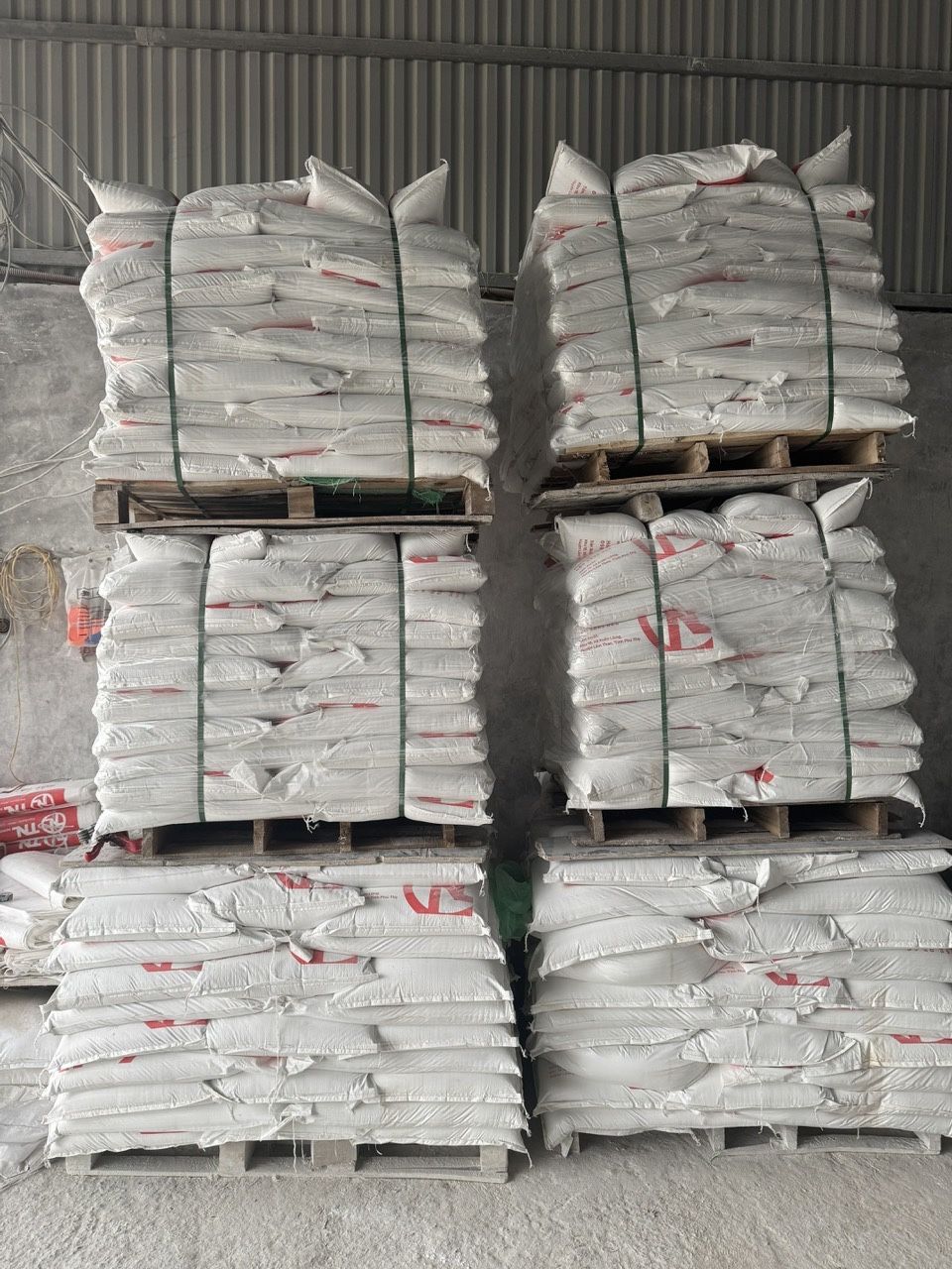 Kho hàng pallet - TNL Mineral